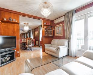 Living room of Flat for sale in  Madrid Capital  with Balcony