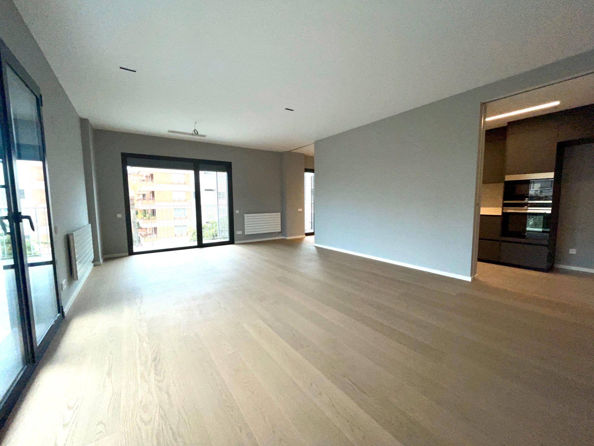 Exterior view of Flat to rent in  Barcelona Capital  with Air Conditioner, Heating and Parquet flooring