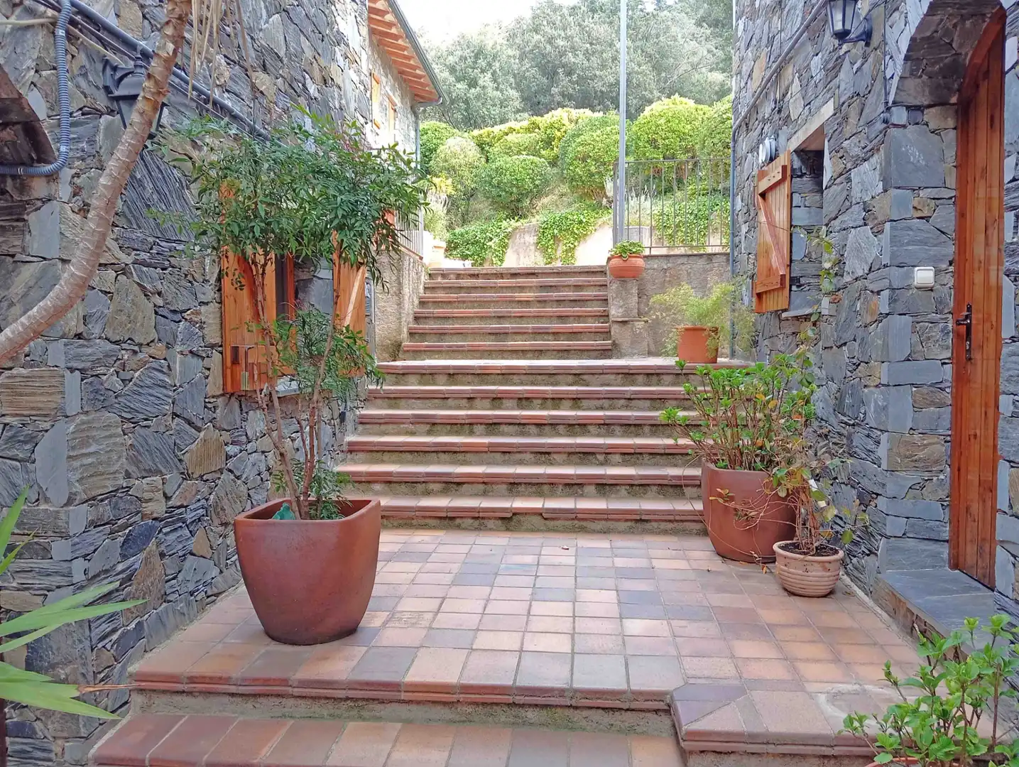 Terrasse von Einfamilien-Reihenhaus zum Verkauf in Montseny mit Heizung, Parkett und Terrasse