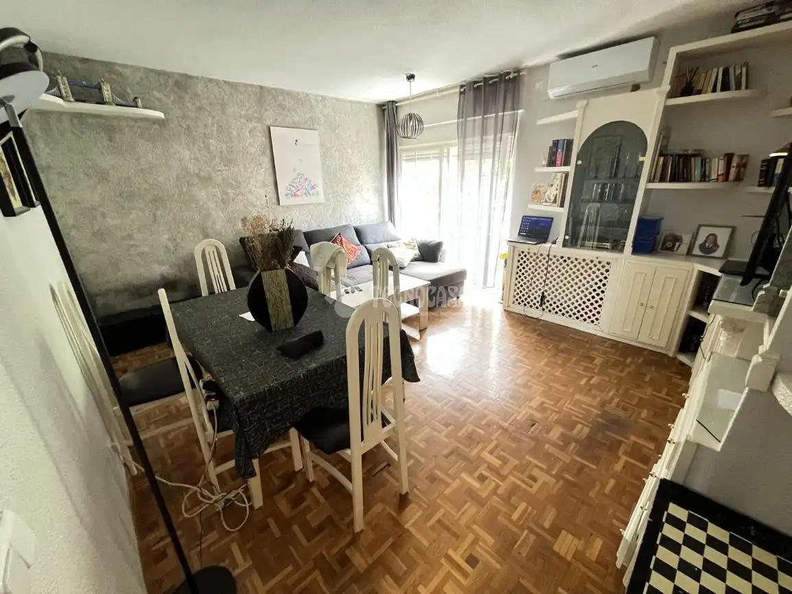 Sala de estar de Piso en venta en Madrid con Aire acondicionado y Parquet
