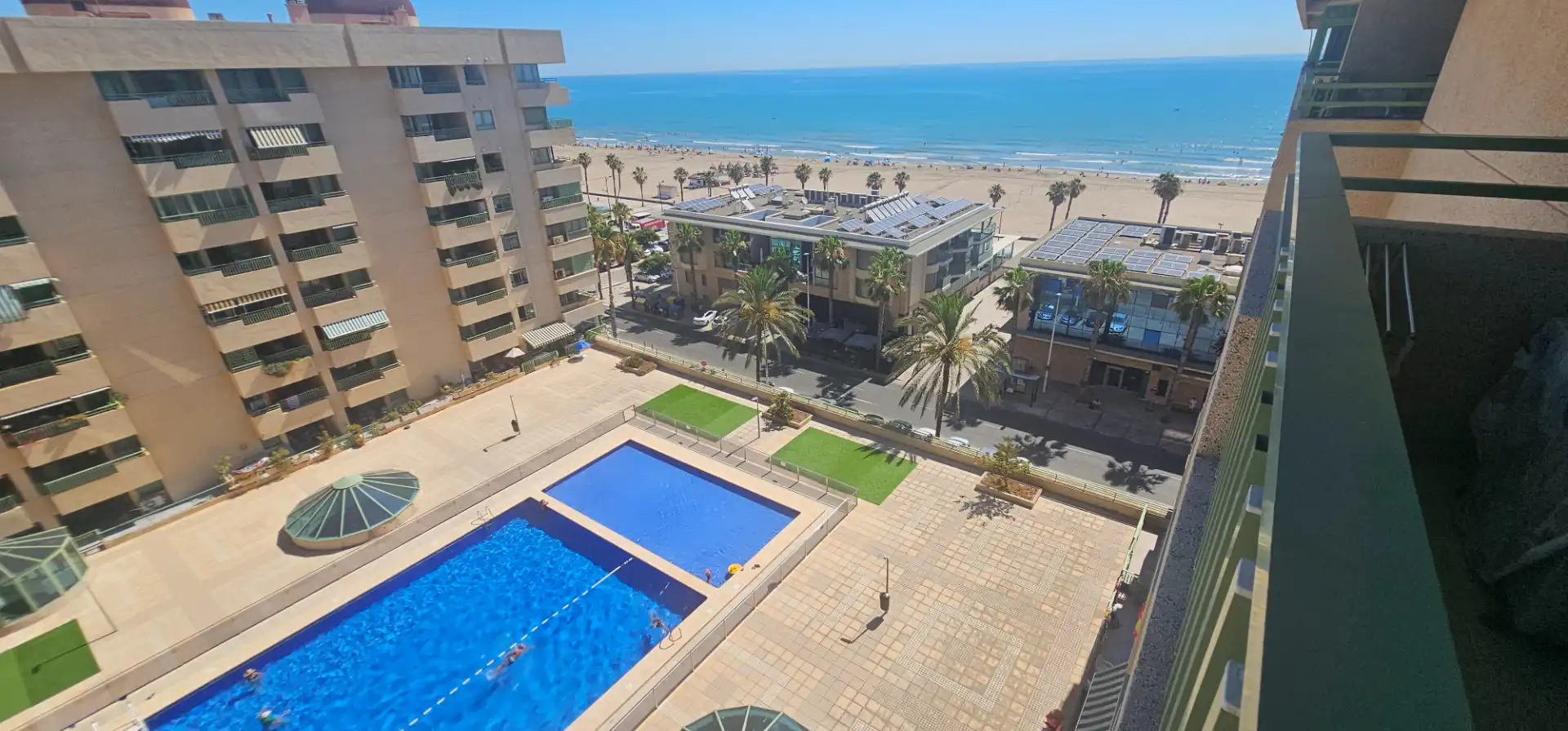 Piscina de Apartament de lloguer en Alboraya amb Aire condicionat, Terrassa i Moblat