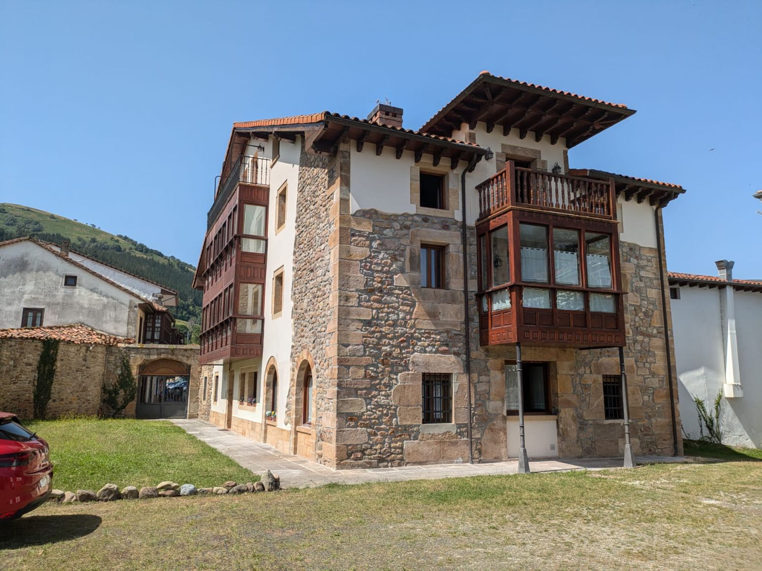 Exterior view of Flat for sale in Bárcena de Pie de Concha  with Parquet flooring