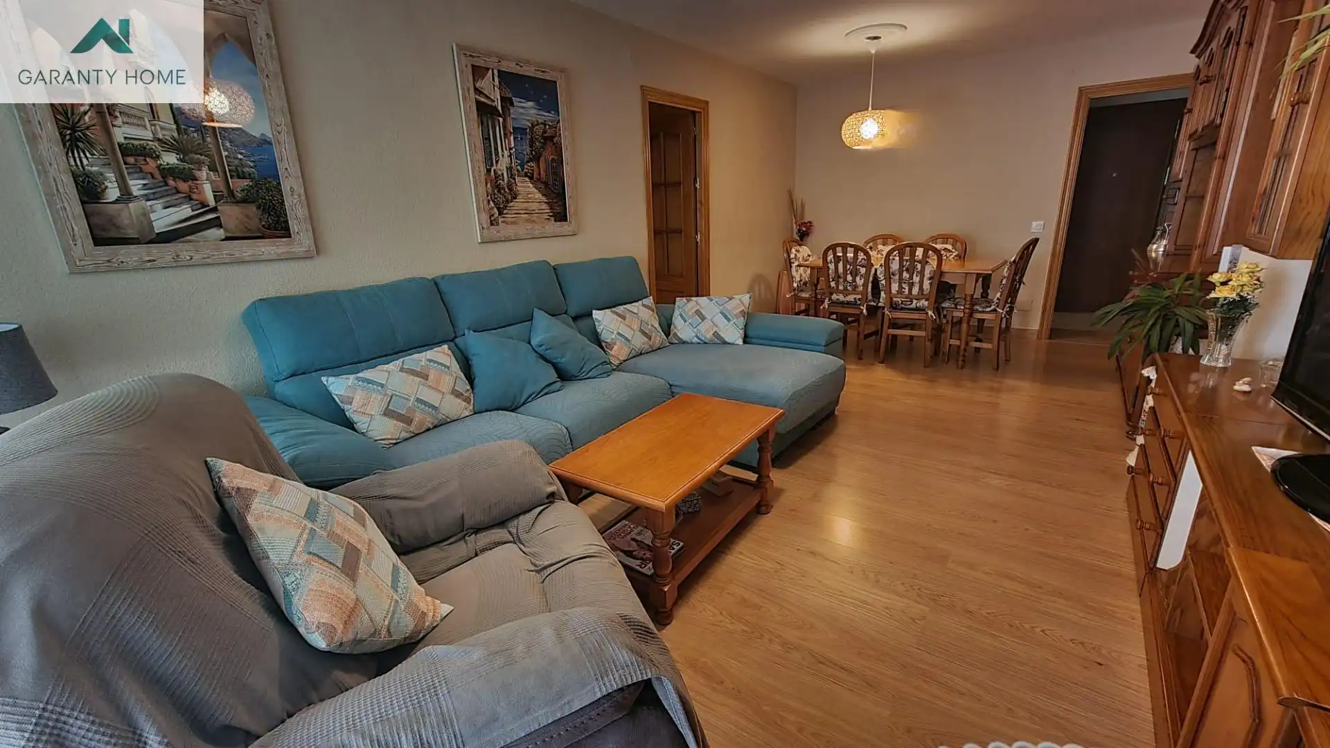 Sala d'estar de Pis en venda en Benalmádena amb Jardí privat, Terrassa i Moblat