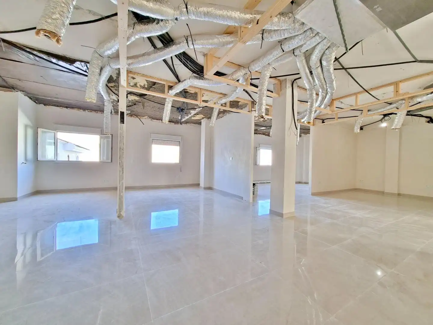 Commercial properties for sale in Roquetas de Mar