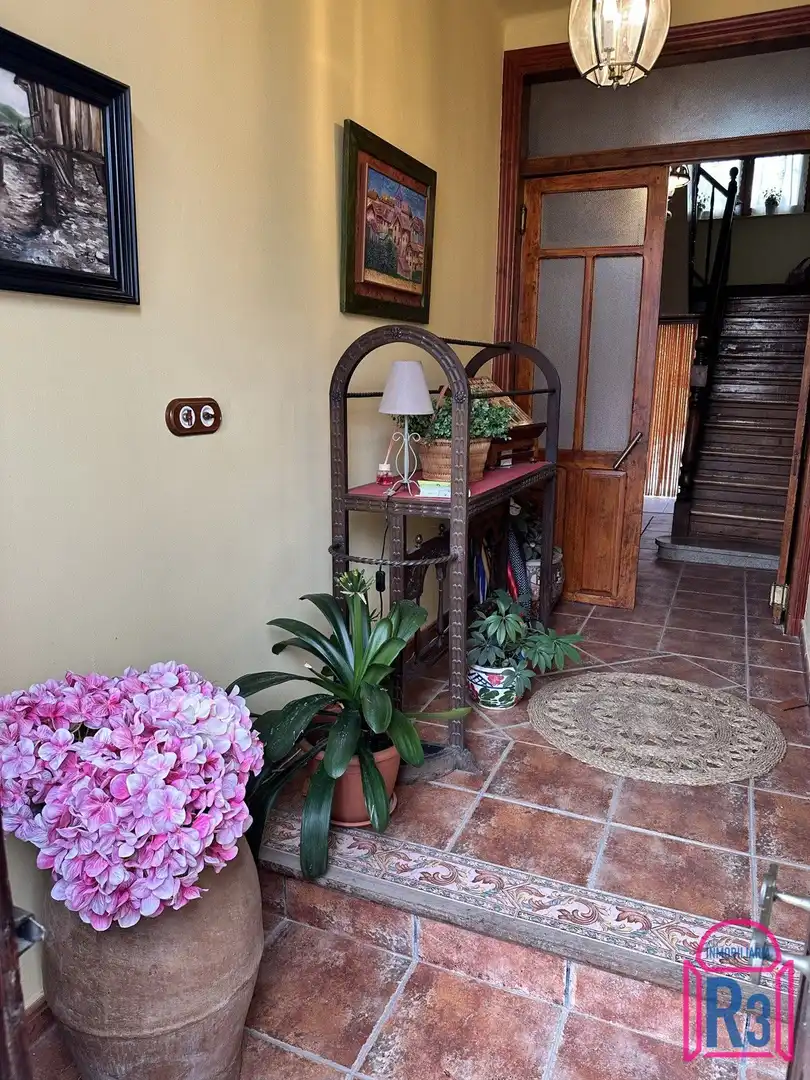 Casa o xalet en venda en Matallana de Torío amb Moblat