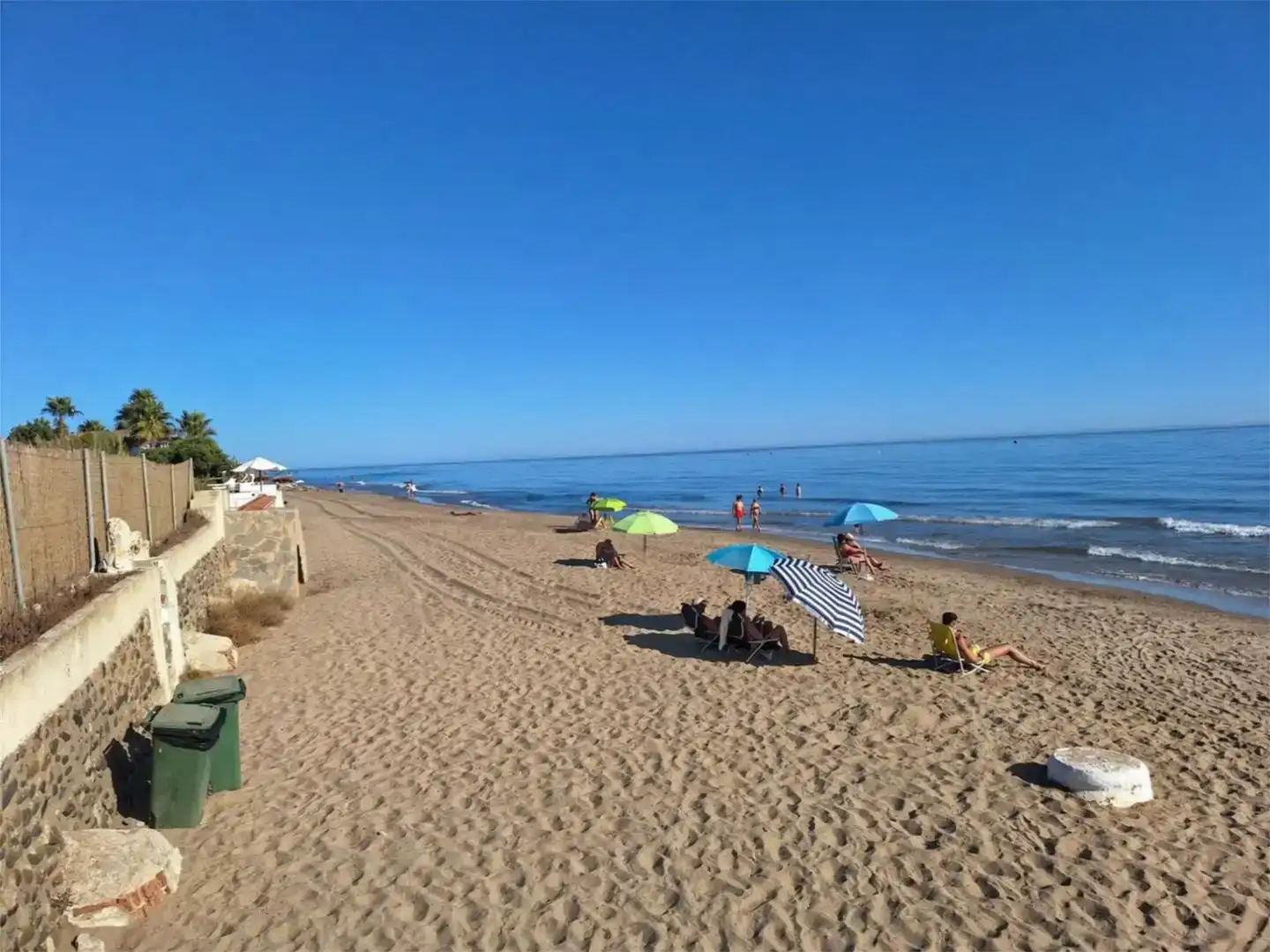 Vista exterior de Planta baixa en venda en Marbella amb Terrassa, Piscina i Balcó