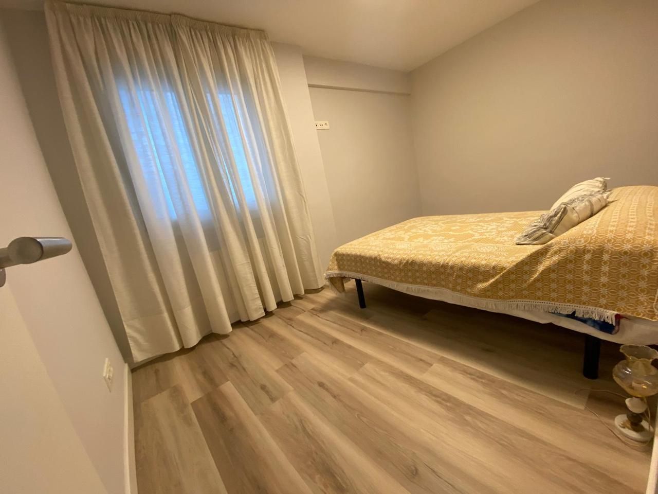 Dormitori de Pis en venda en Durango amb Calefacció i Balcó