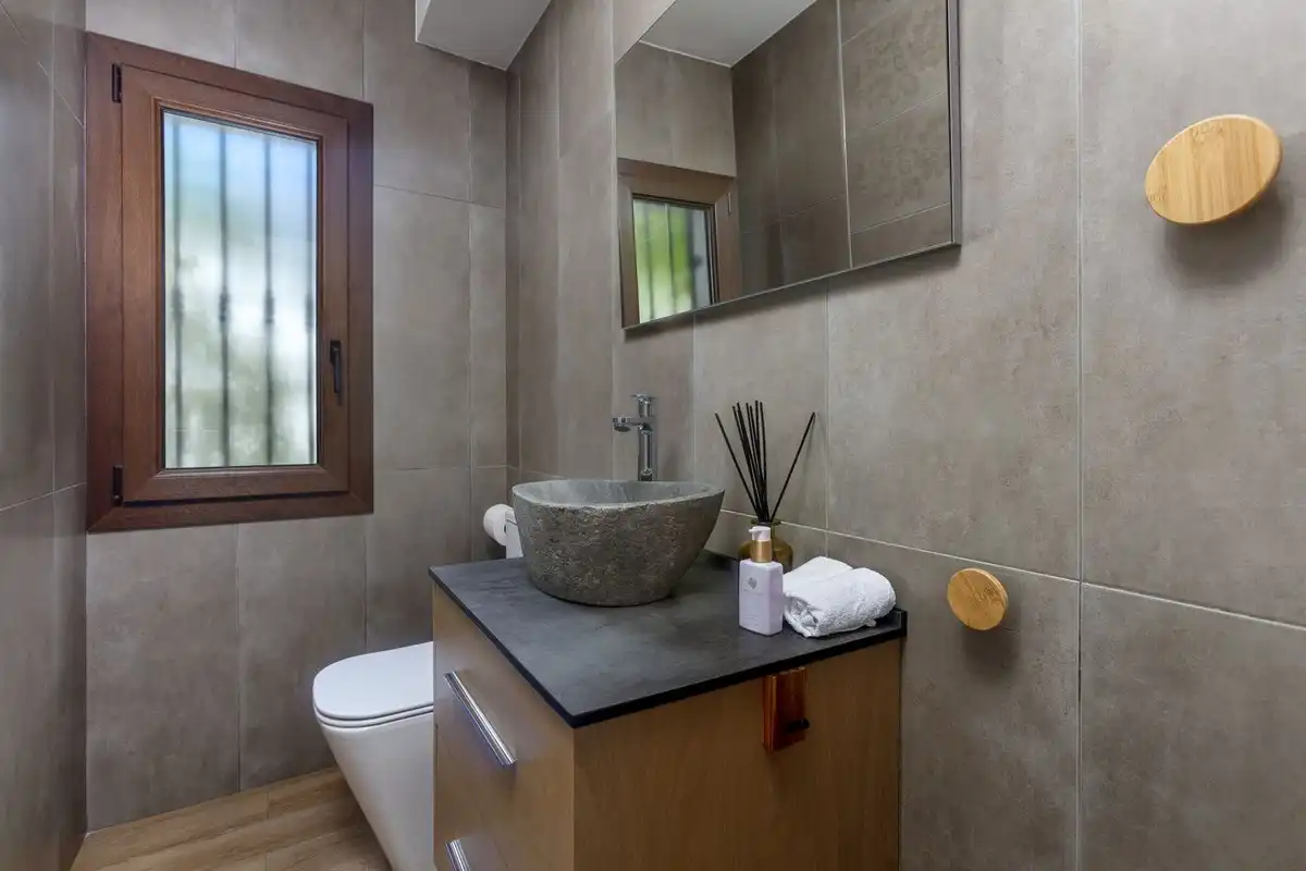 Chalet con piscina en venta en atalaya, imagen 17