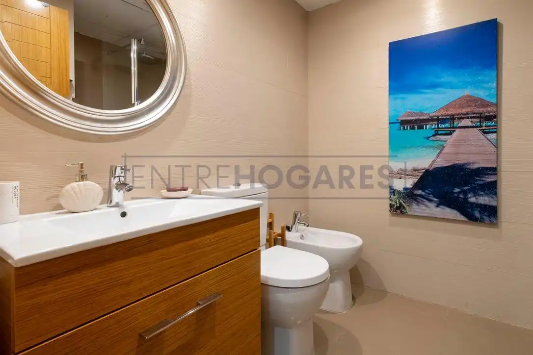 Bathroom of Apartments for rent in Alfara del Patriarca  with Air Conditioner, Heating and Private garden