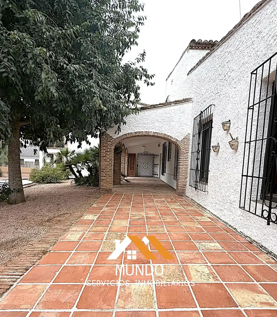 Casa o xalet de lloguer en Paterna amb Aire condicionat, Calefacció i Terrassa