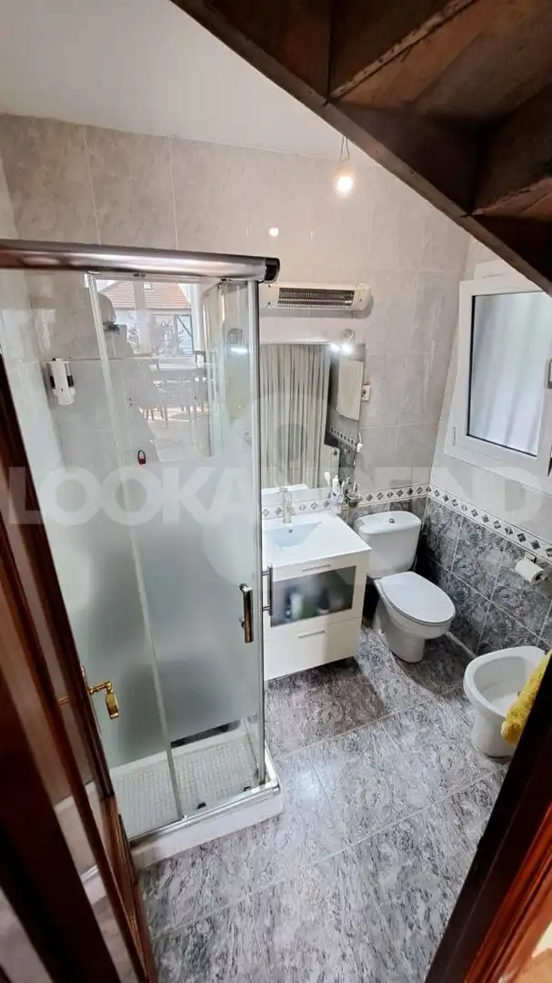 Bany de Casa o xalet en venda en Bilbao  amb Calefacció, Jardí privat i Terrassa