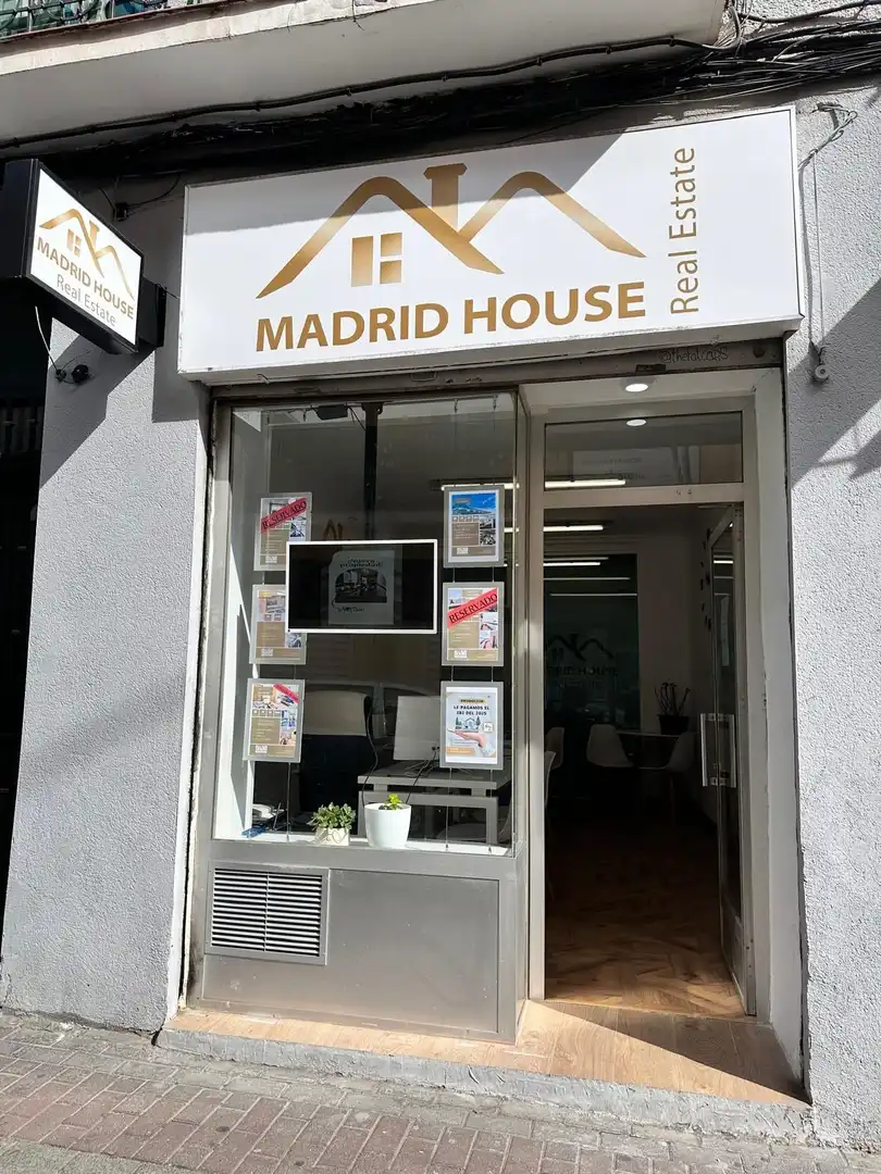 Vista exterior de Local de lloguer en Madrid