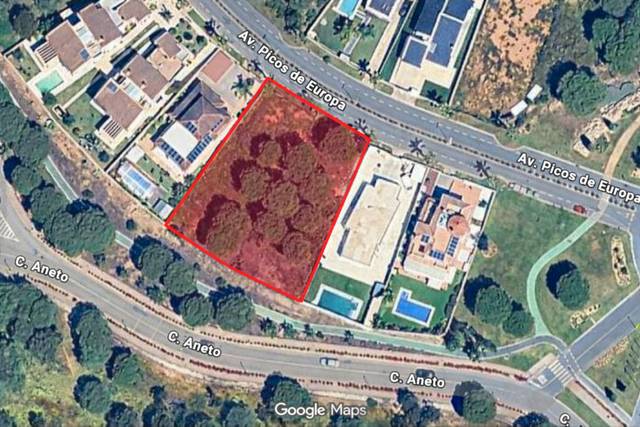 Terreno residencial en Venta en Avenida Picos de Europa, 35 en Dehesa - Monacilla