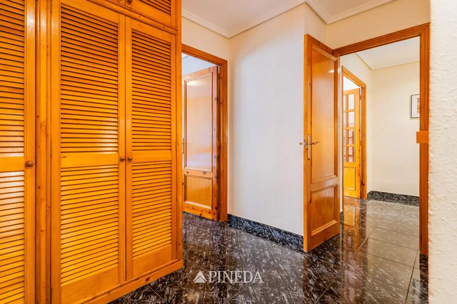 Flat for sale in Valencia  with Air Conditioner and Heating