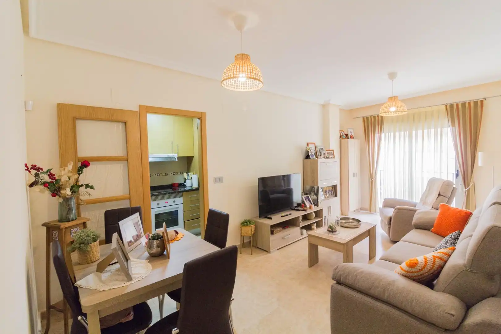 Living room of Flat for rent in Redován  with Air Conditioner, Storage room and Furnished