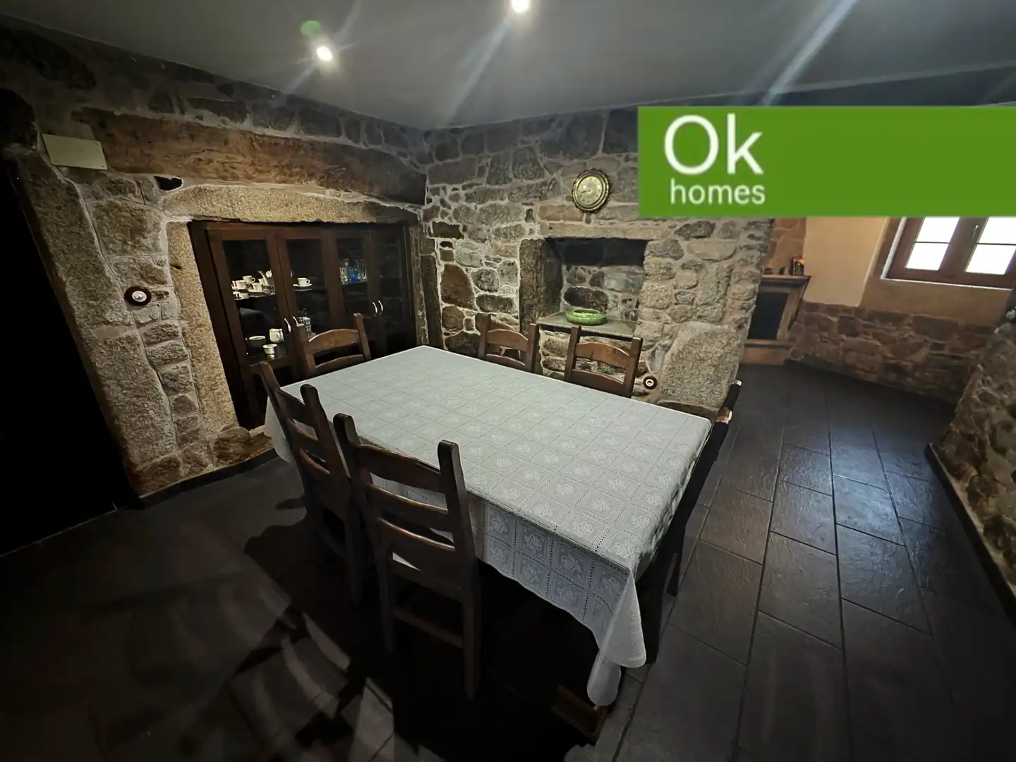 Esszimmer von Country house zum Verkauf in Guitiriz mit Heizung, Parkett und Abstellraum