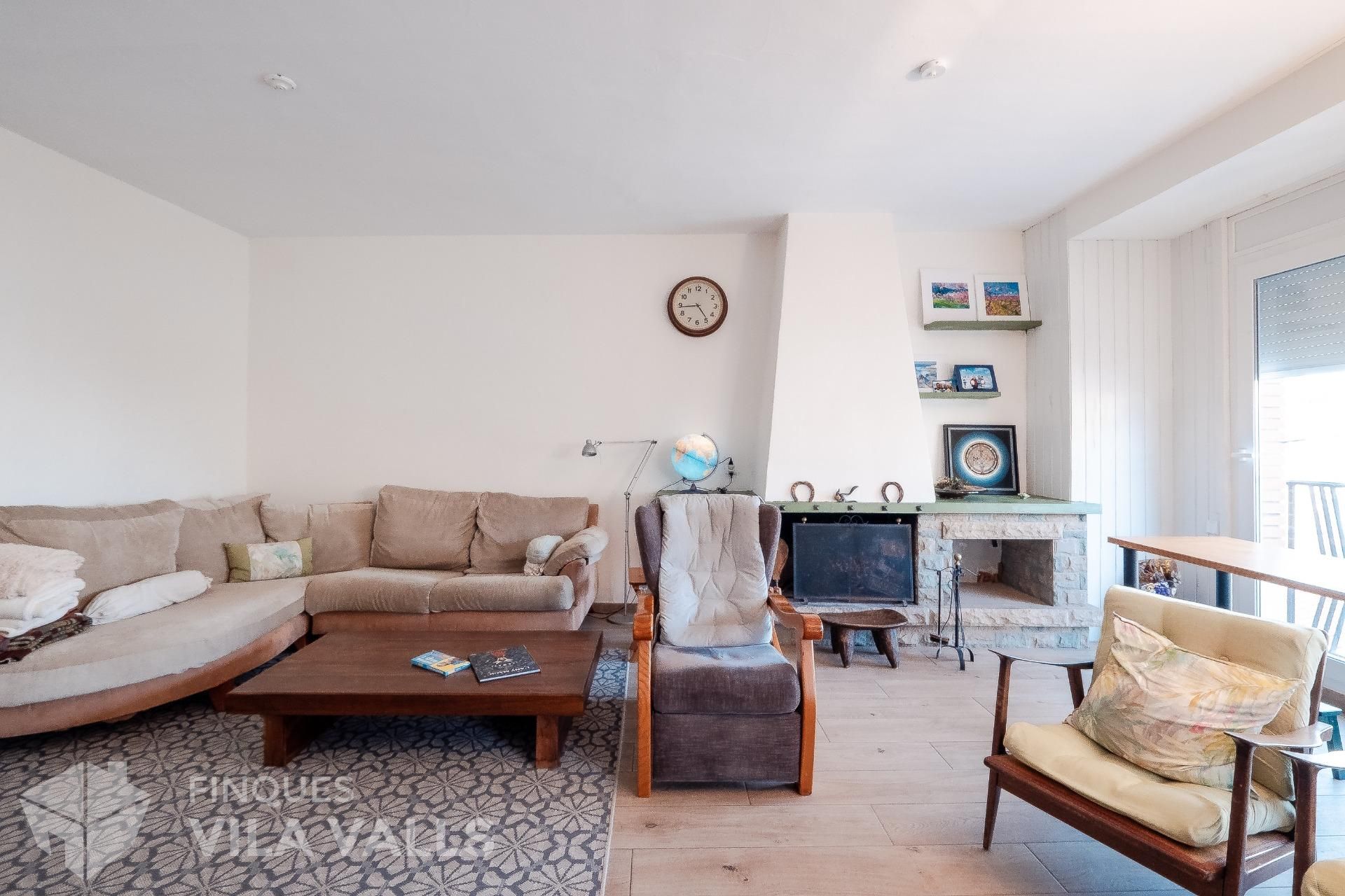 Sala d'estar de Casa o xalet en venda en Sant Feliu de Codines amb Aire condicionat i Terrassa