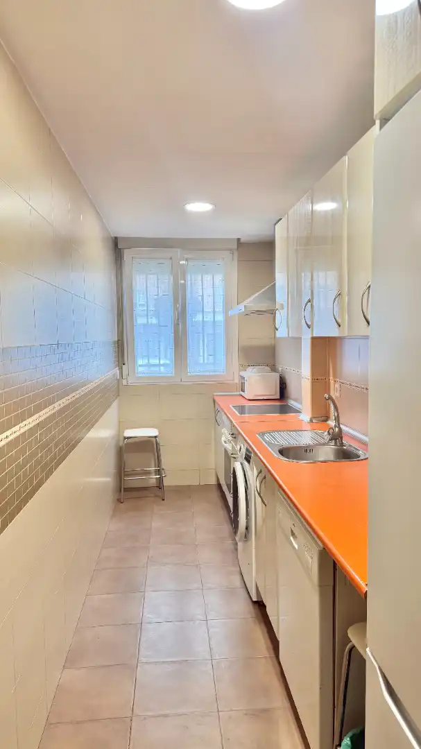 Cocina de Piso en venta en Madrid con Calefacción, Parquet y Amueblado