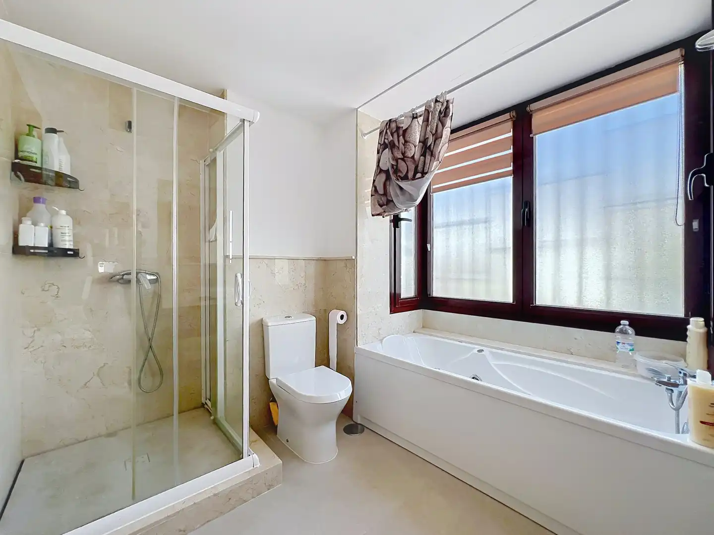 Bany de Casa o xalet en venda en Casares amb Aire condicionat, Jardí privat i Terrassa