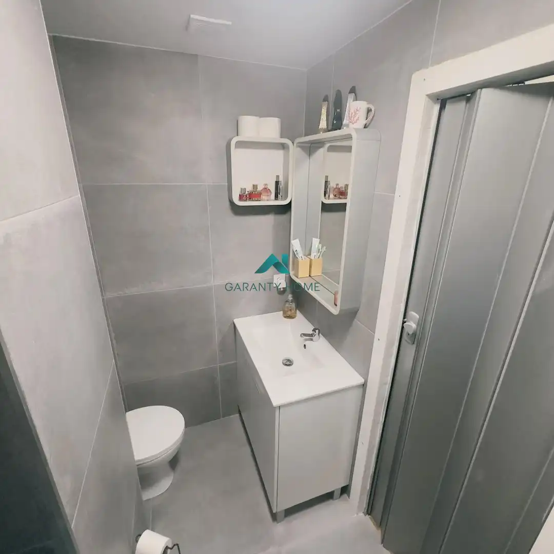 Baño de Piso en venta en Sagunto / Sagunt con Aire acondicionado, Calefacción y Amueblado