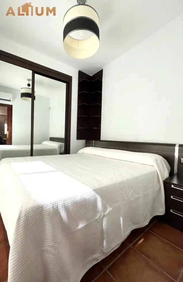 Dormitori de Apartament en venda en Rota