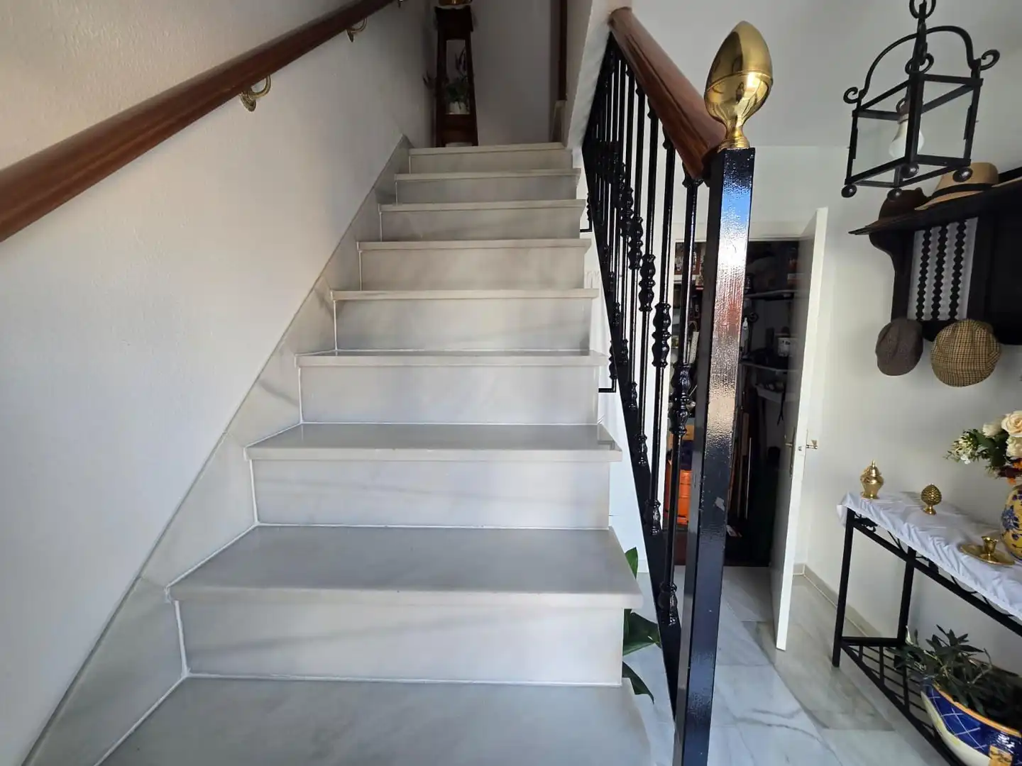 Casa adosada en venta en Bormujos con Terraza, Trastero y Balcón