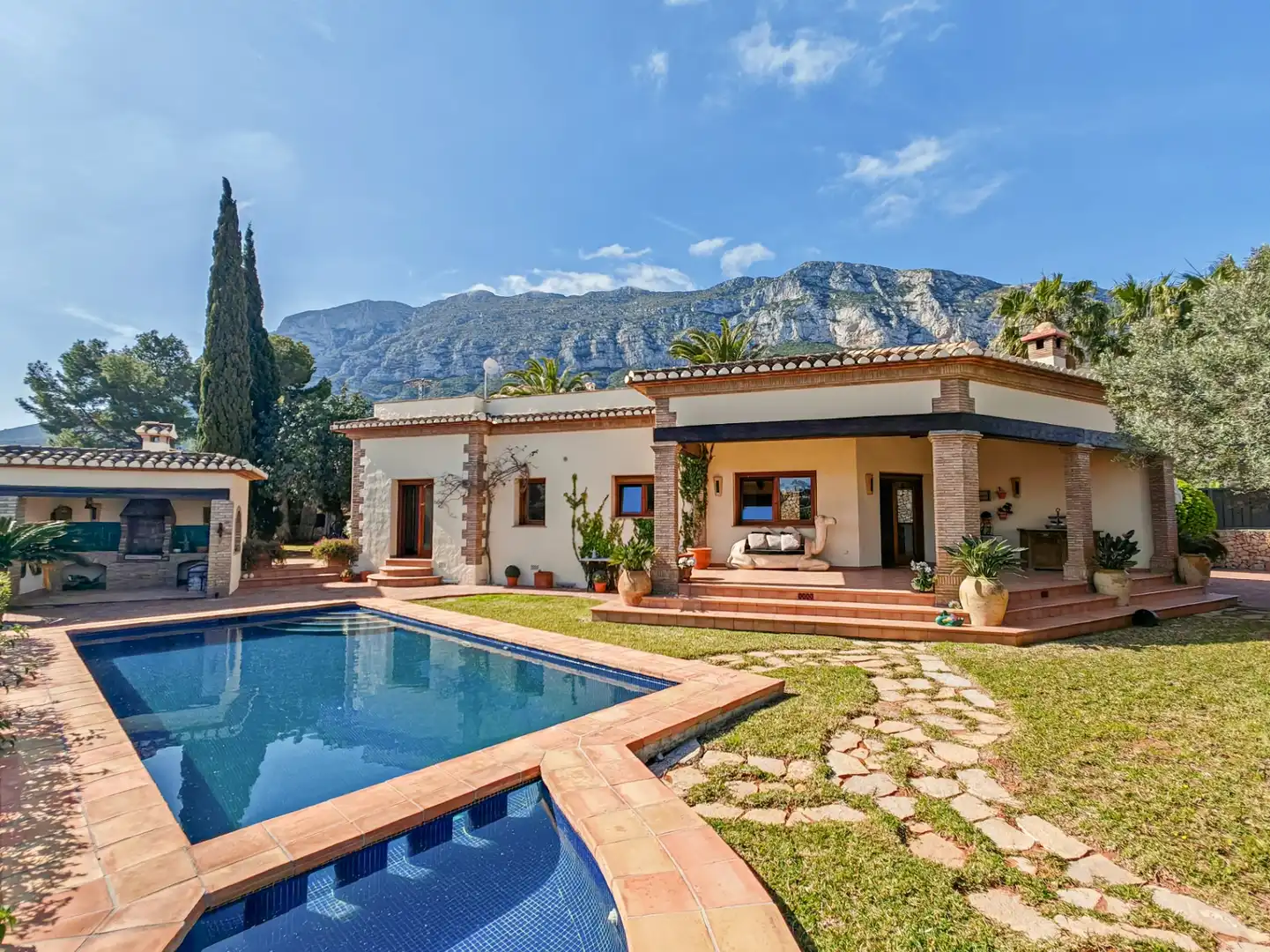 Exterior view of Houses for sale in Dénia  with Air Conditioner, Heating and Private garden