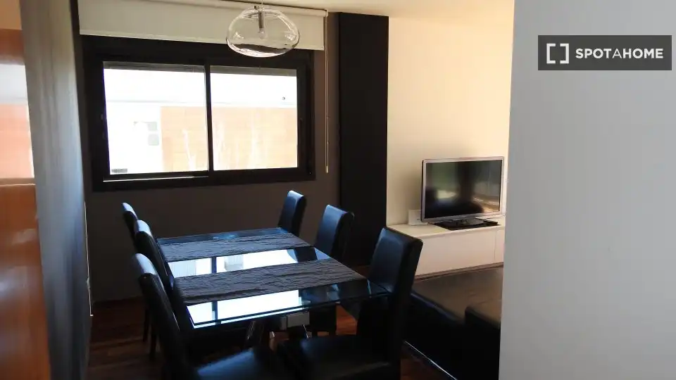 Habitación en Port Forum