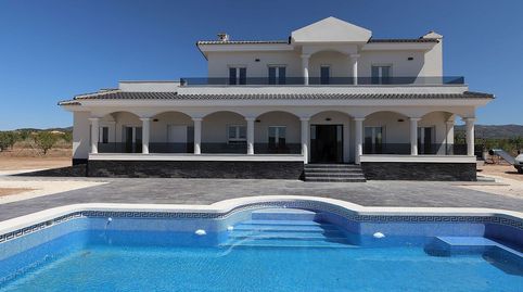 Foto 2 de Casa o chalet en venta en El Pinós / Pinoso, Alicante