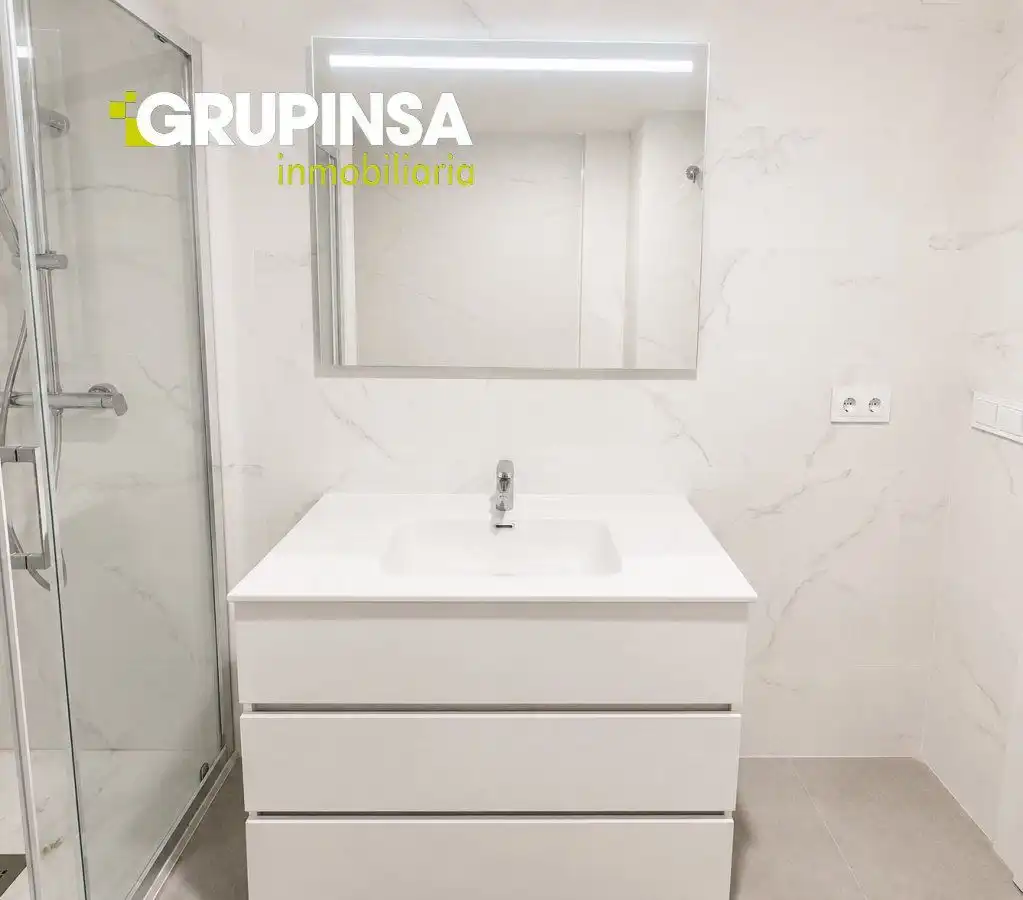 Bany de Pis en venda en Burriana / Borriana amb Aire condicionat, Balcó i Piscina comunitària