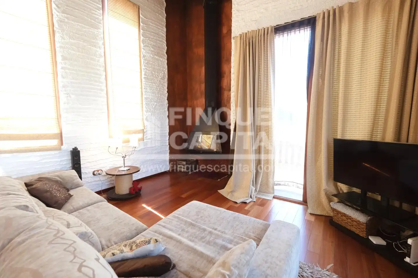 Sala d'estar de Casa o xalet en venda en Ulldemolins amb Jardí privat i Parquet