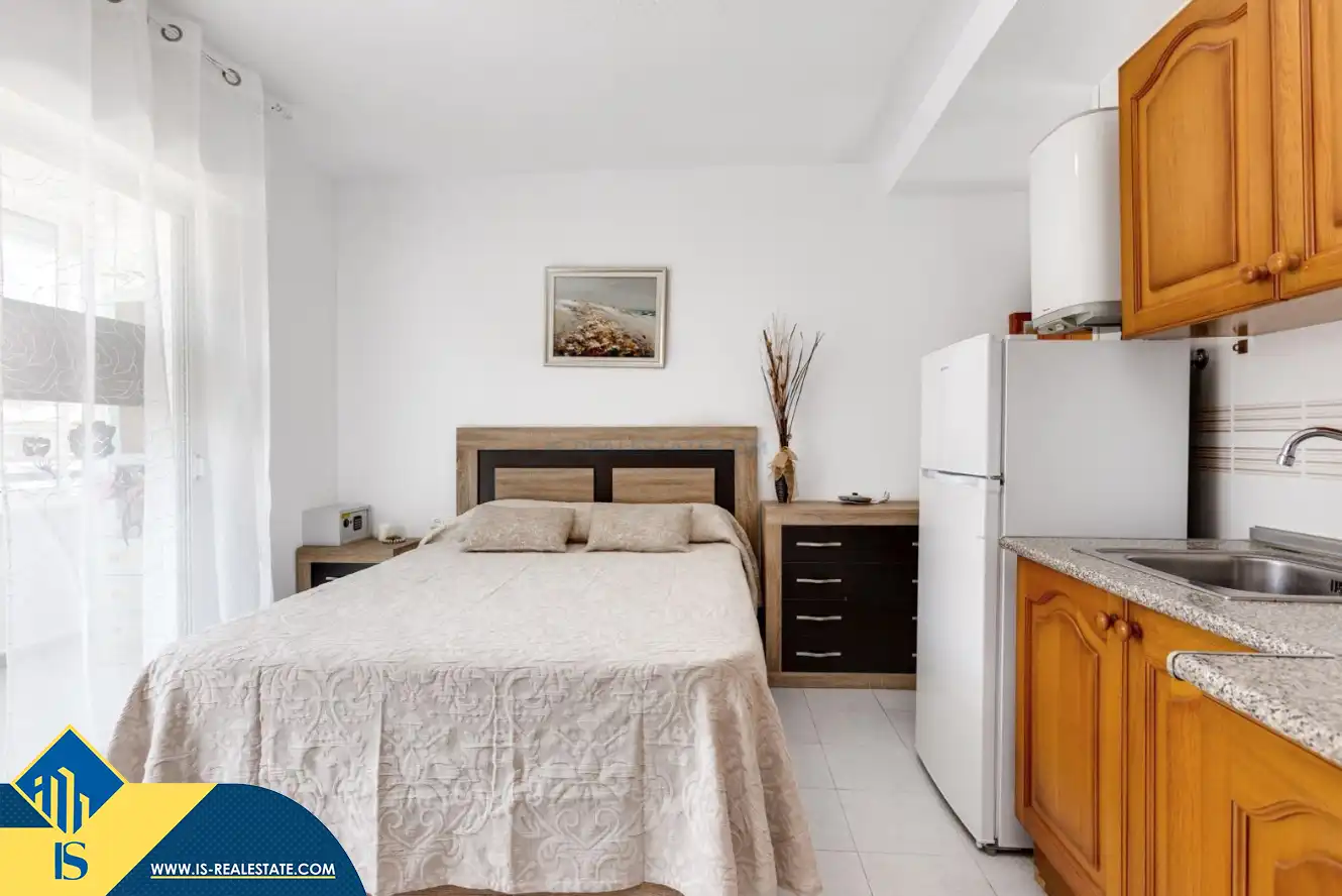 Bedroom of Study for sale in Torrevieja  with Air Conditioner, Heating and Terrace