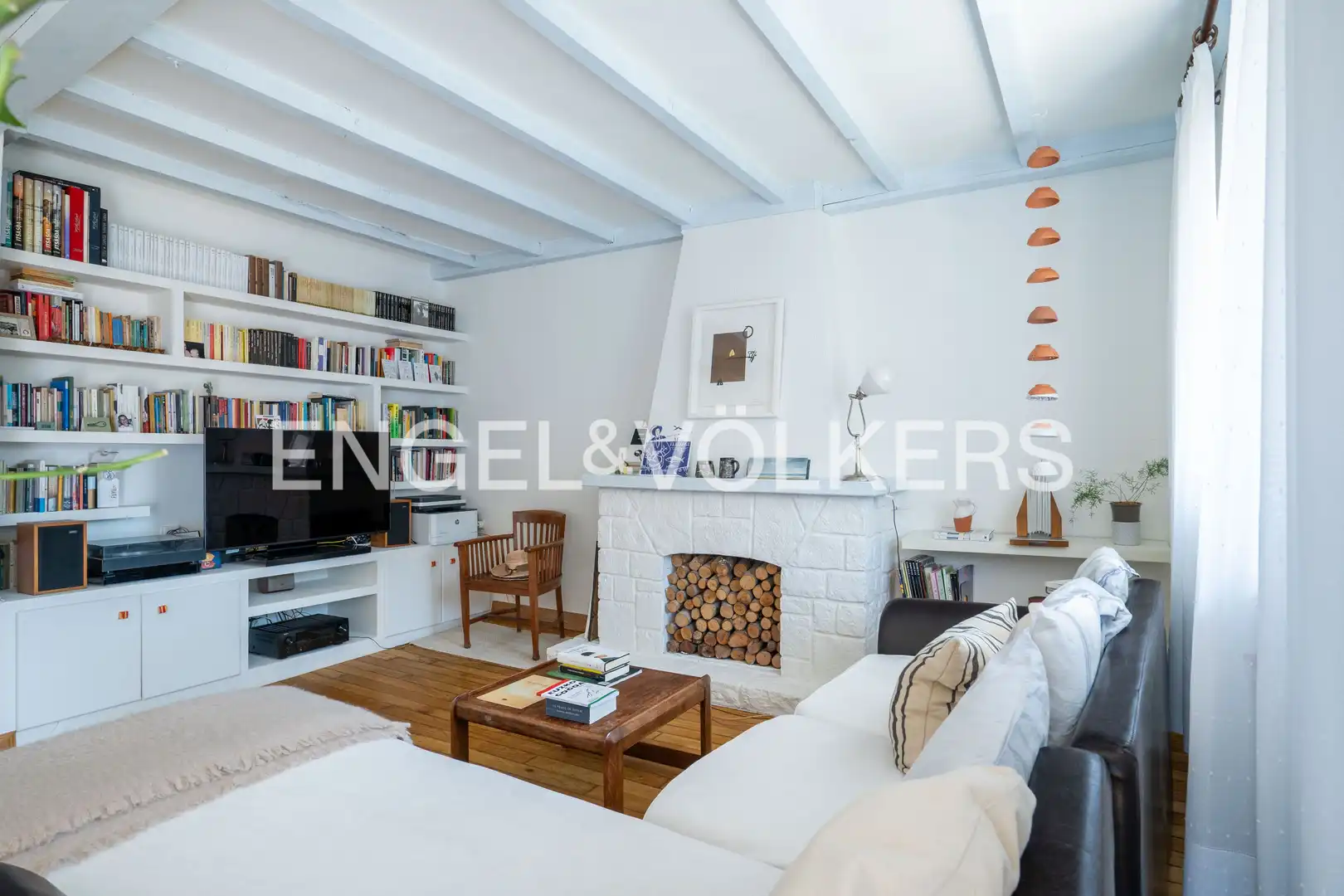 Sala de estar de Ático en venta en Irun  con Calefacción, Amueblado y Balcón