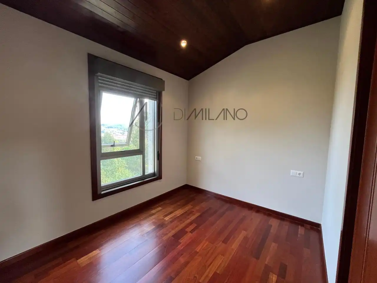 Comedor de Casa o chalet en venta en Cangas  con Calefacción, Jardín privado y Terraza
