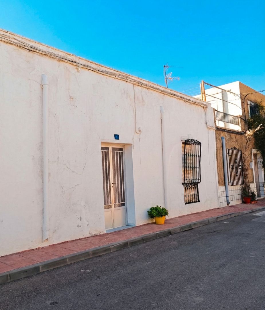 Vista exterior de Casa o chalet en venta en Lucainena de las Torres con Amueblado