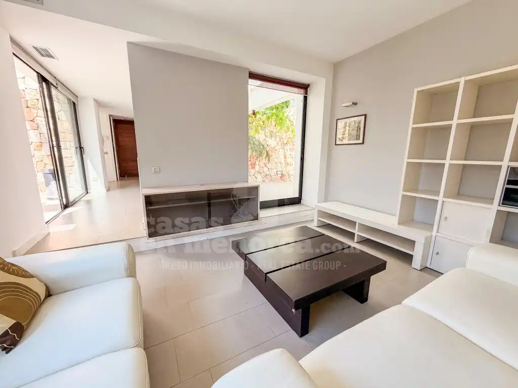 Sala d'estar de Casa o xalet en venda en Ciutadella de Menorca amb Aire condicionat, Terrassa i Piscina