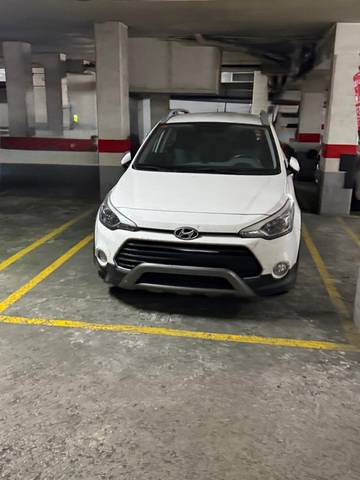 Garaje en Venta en Carrer de Lluís Sagnier en El Guinardó