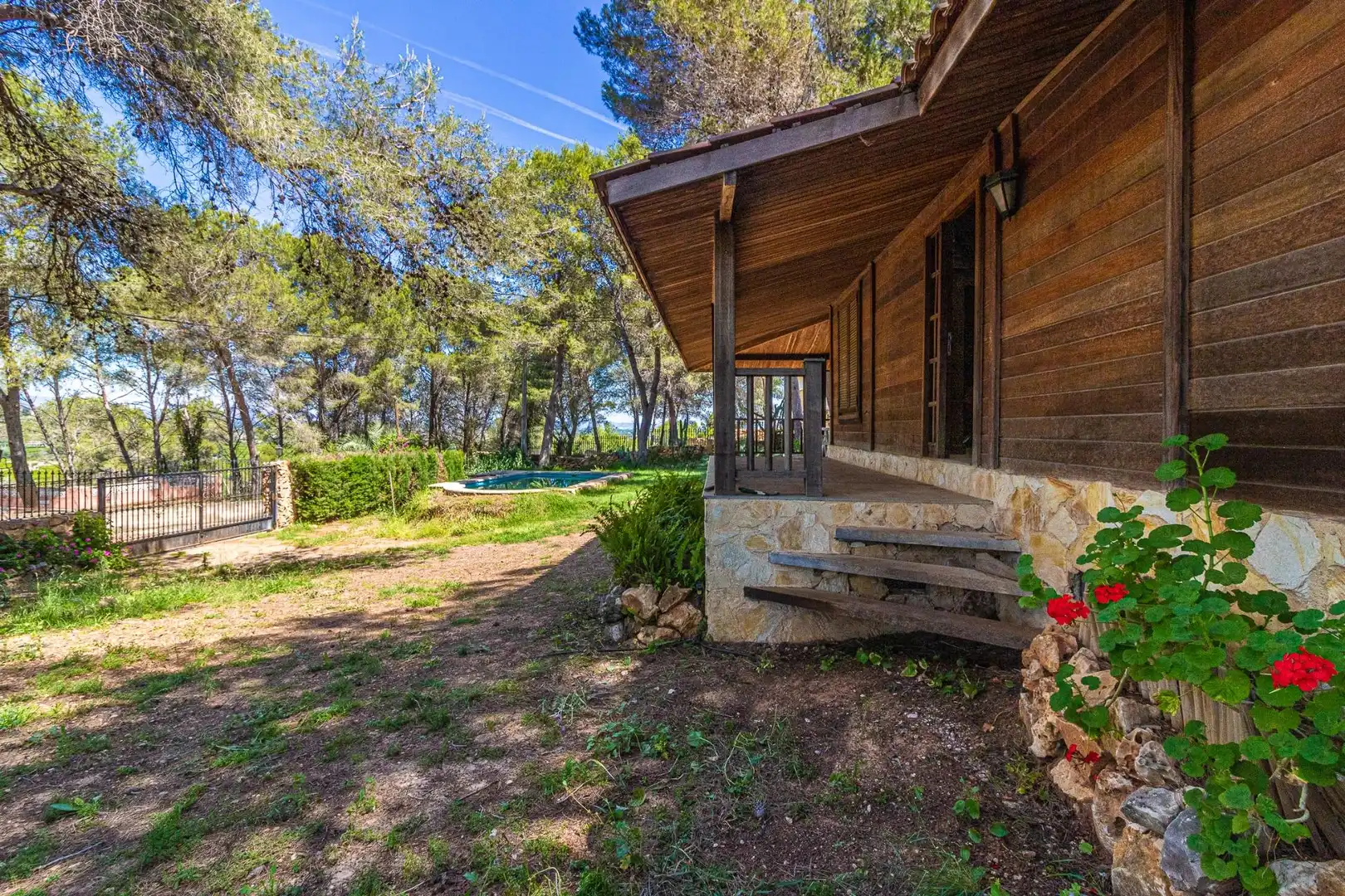 Vista exterior de Casa o chalet en venta en Alberic con Aire acondicionado, Jardín privado y Piscina