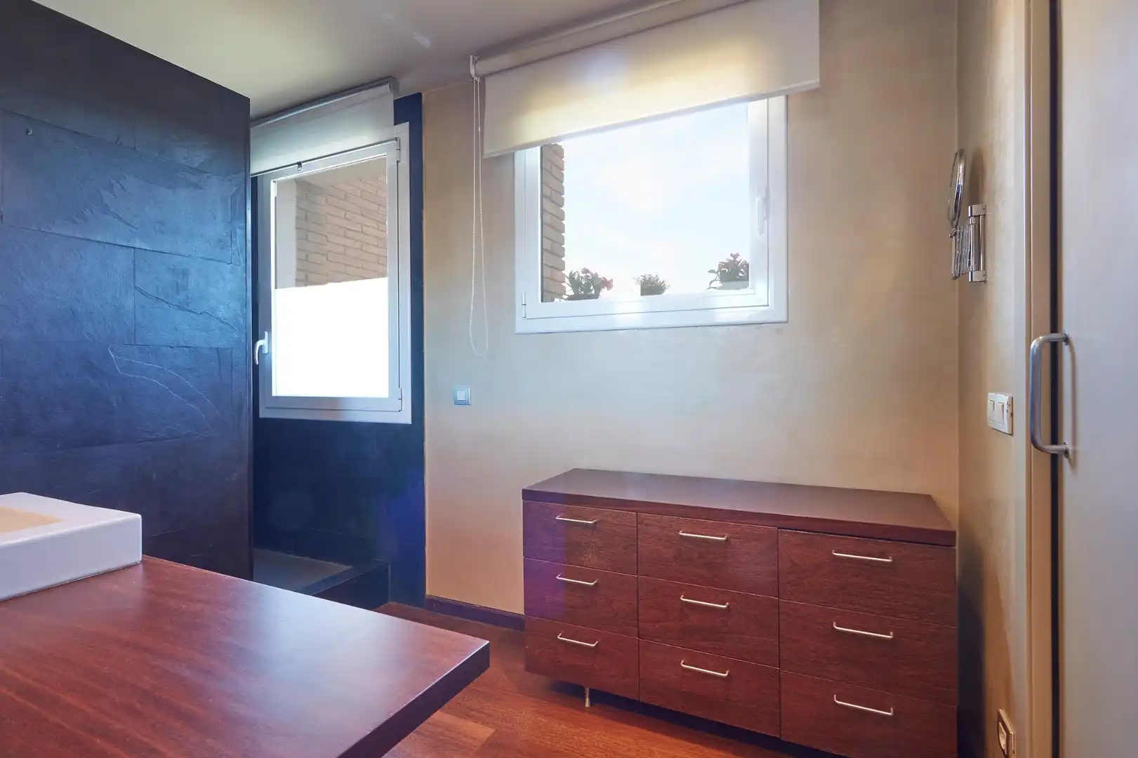Wohnung zur Miete in Barcelona mit Klimaanlage, Terrasse und Abstellraum
