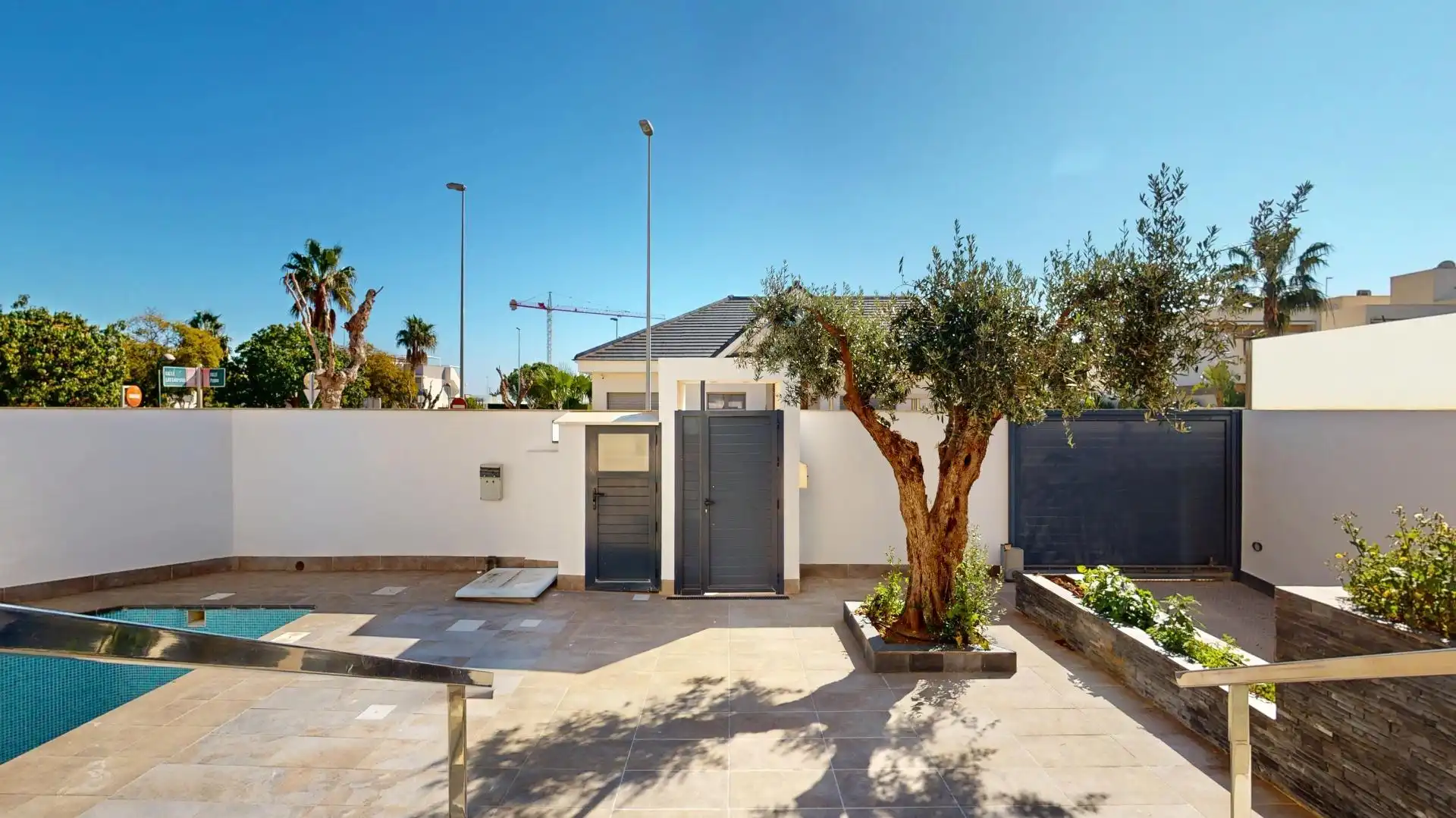 Vista exterior de Casa o xalet en venda en Pilar de la Horadada amb Aire condicionat, Calefacció i Jardí privat