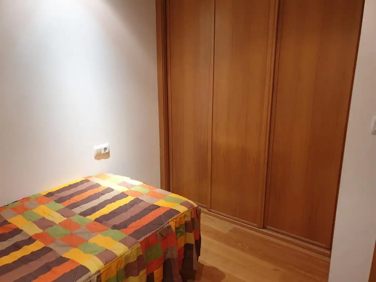 Bedroom of Flat for rent in Ourense Capital   with Heating, Parquet flooring and Terrace