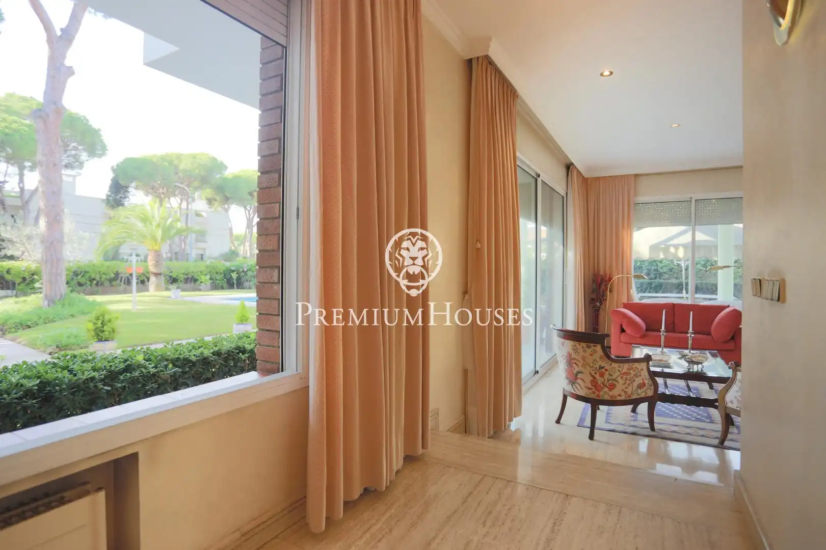 House with pool for sale in La Pineda, imagen 10
