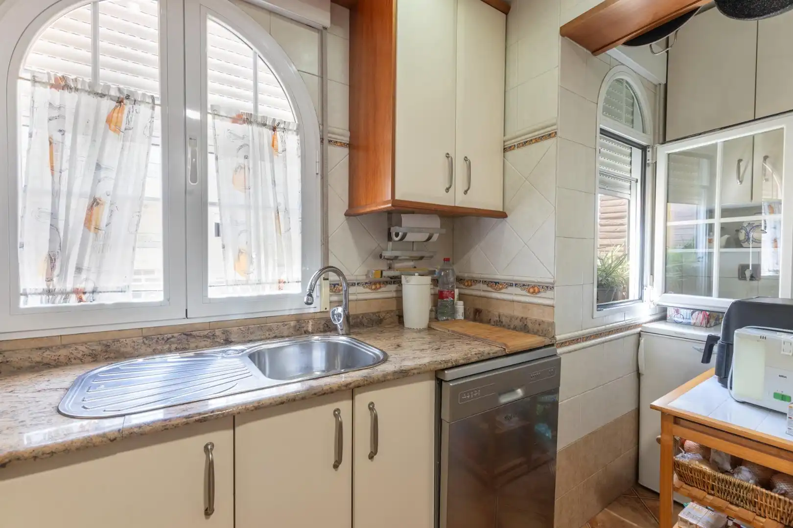 Kitchen of Houses for sale in Granada  with Air Conditioner, Heating and Storage room