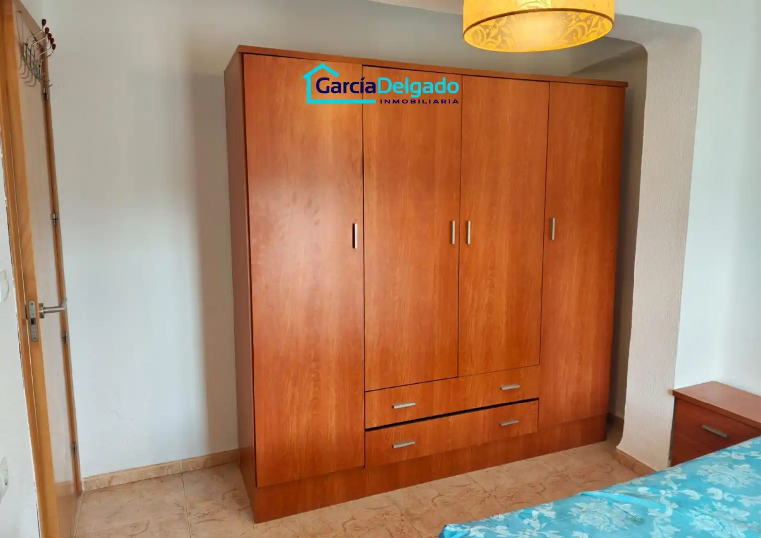 Habitación de Piso en venta en Granada con Terraza, Amueblado y Balcón