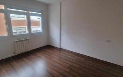 Bedroom of Flat to rent in Carballo