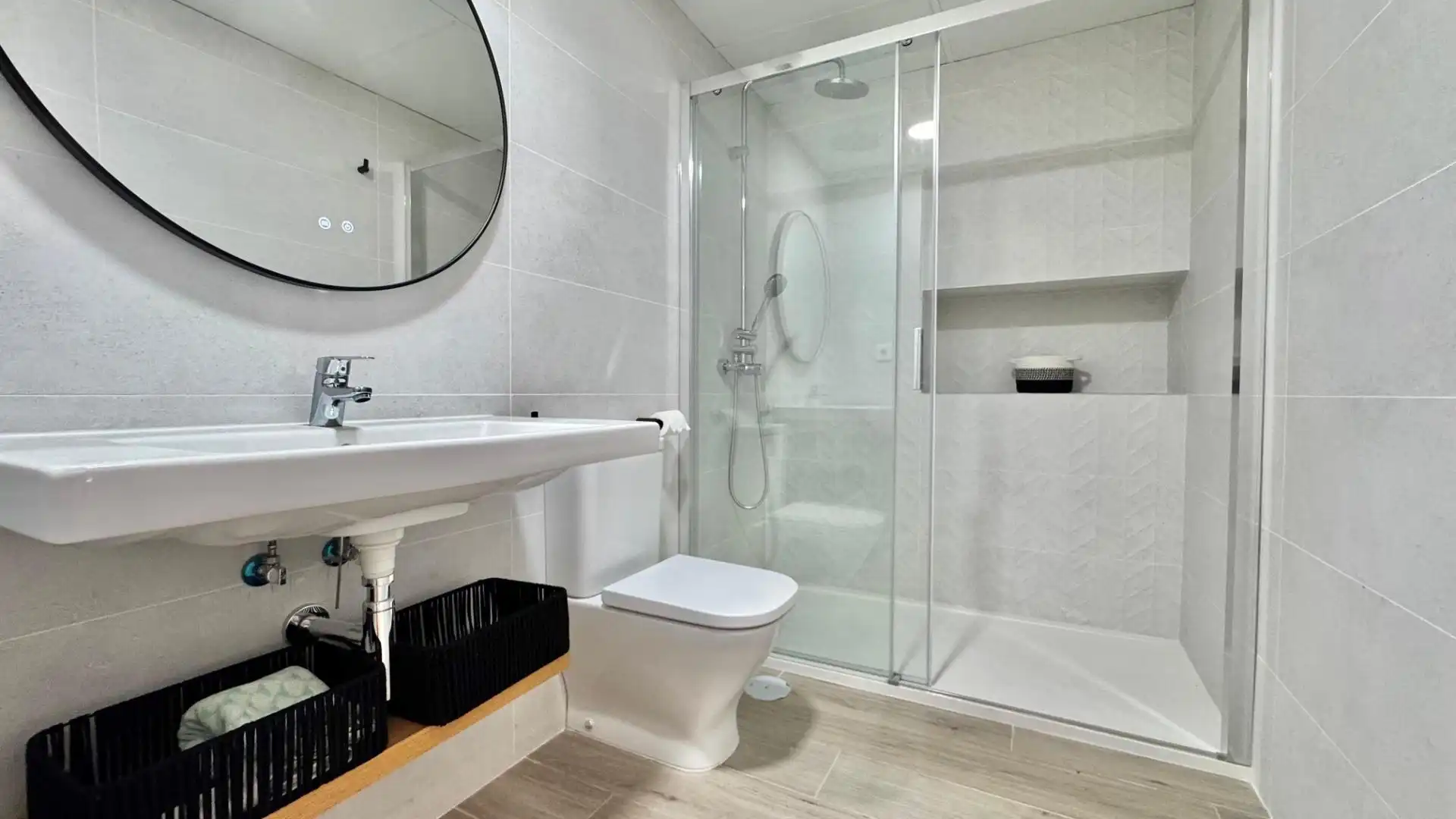 Flat with terrace to rent in Avenida de la Marina Española, imagen 10