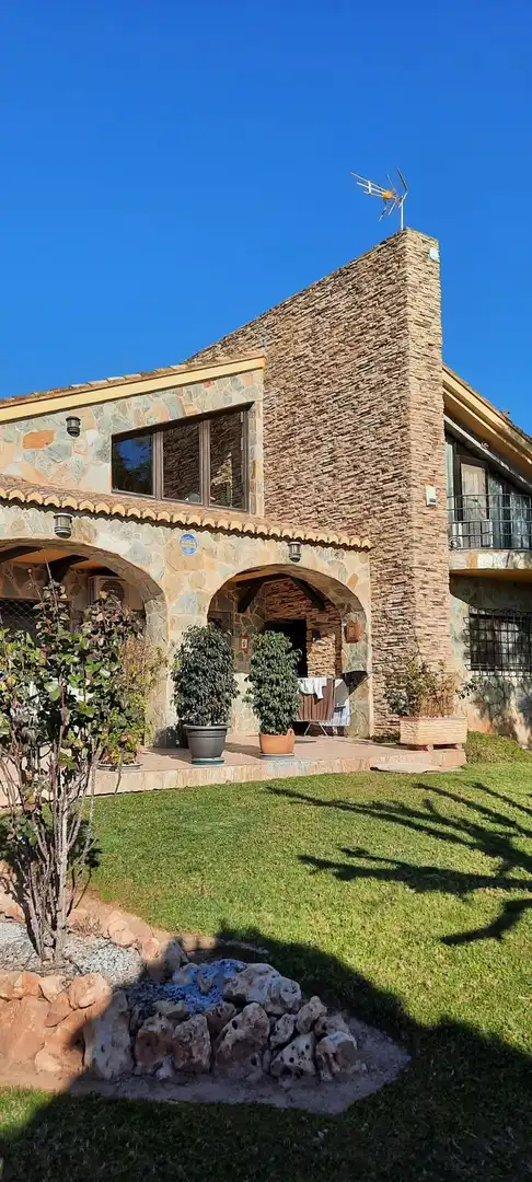 Vista exterior de Casa o xalet en venda en Puçol amb Calefacció, Jardí privat i Terrassa