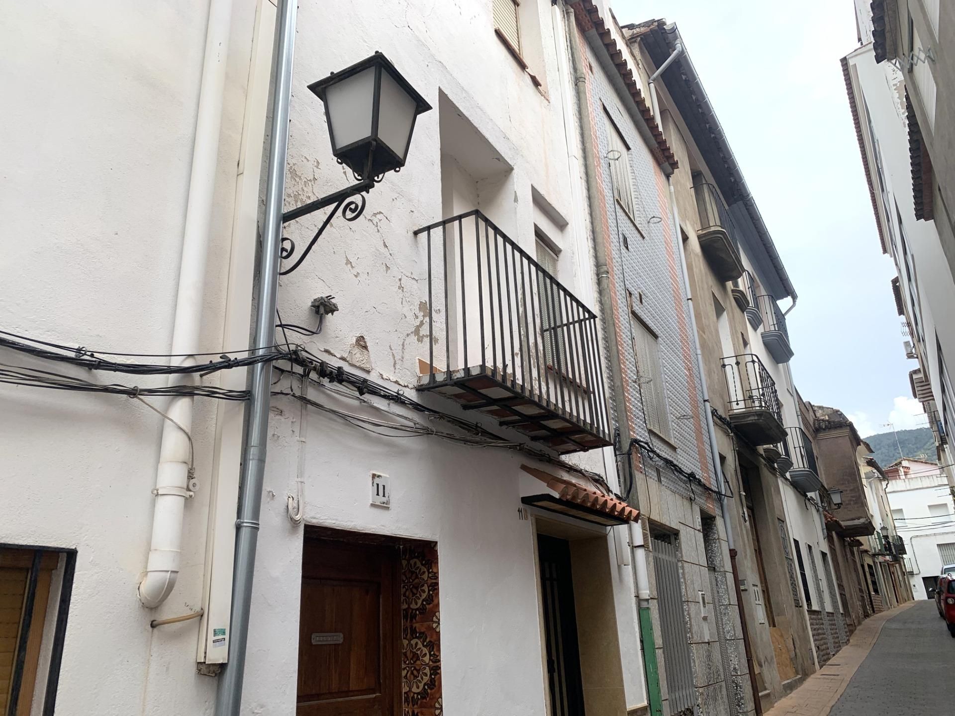 Vista exterior de Pis en venda en Eslida amb Terrassa, Traster i Balcó