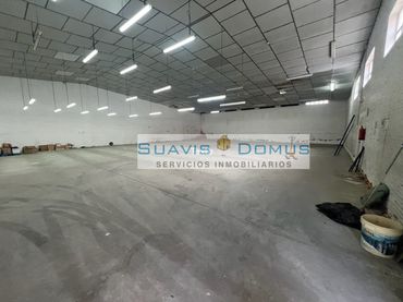 Nave industrielle à vendre à Pinilla