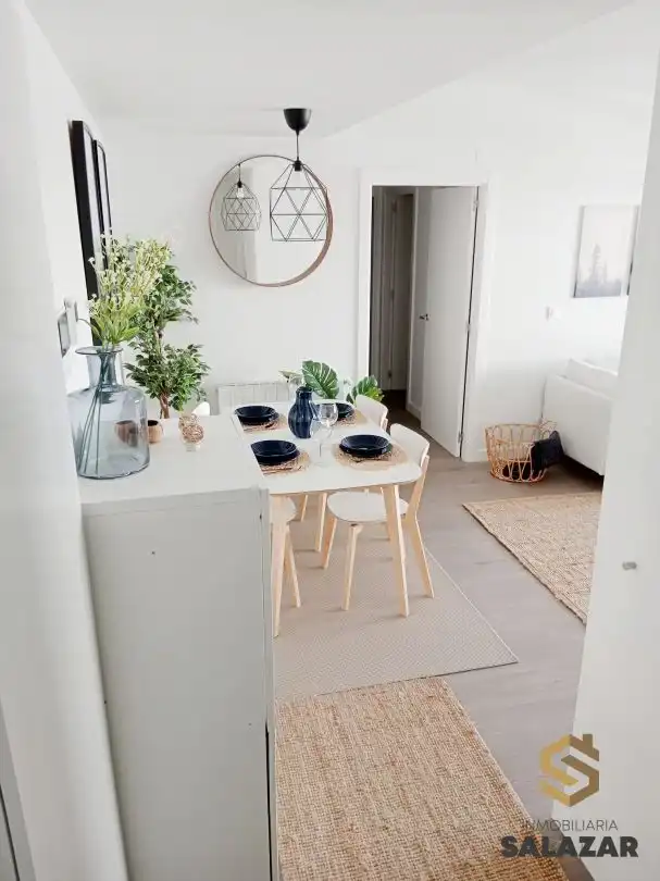 Comedor de Ático de alquiler en Bilbao  con Calefacción, Jardín privado y Terraza